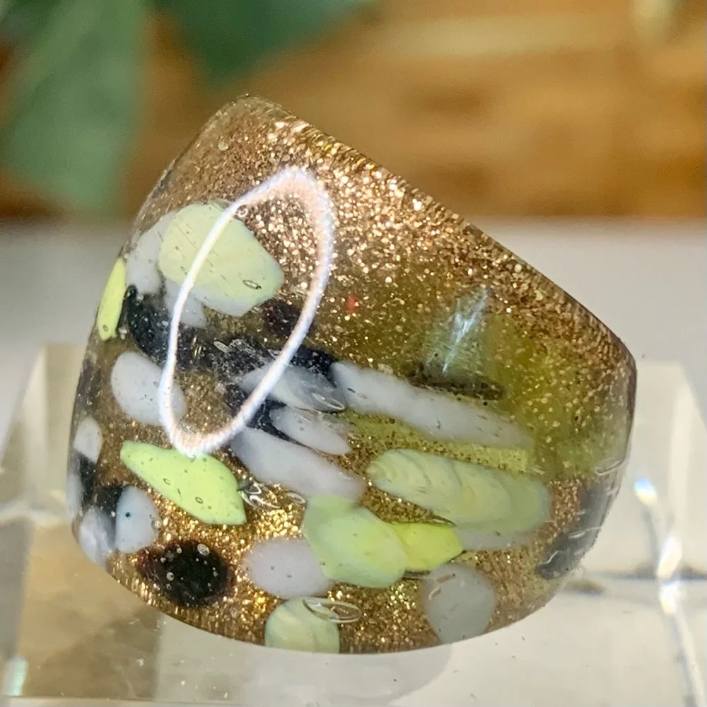 VTG Murano Style Art Glass Hand Blown Gold Foil Lampwork Confetti Dome Ring SZ 7